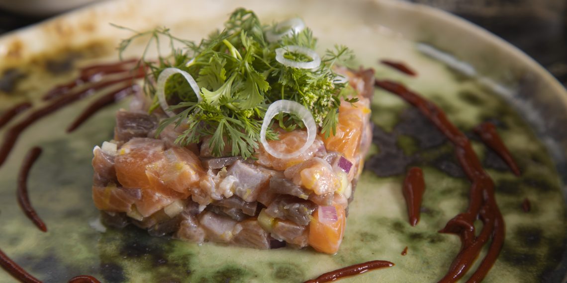 Tartar de tasajo y trucha salmonada