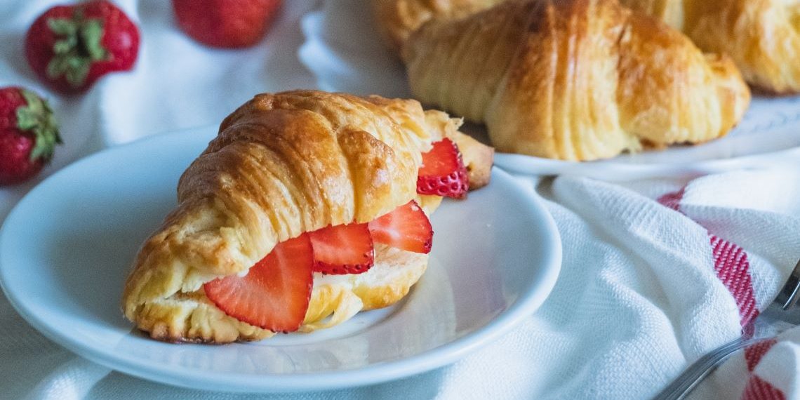 Descubre las distintas maneras de comer con croissant