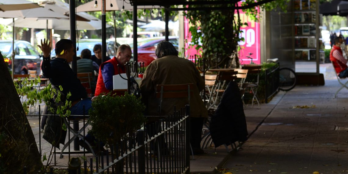 Nueve cosas a considerar para regresar a los restaurantes