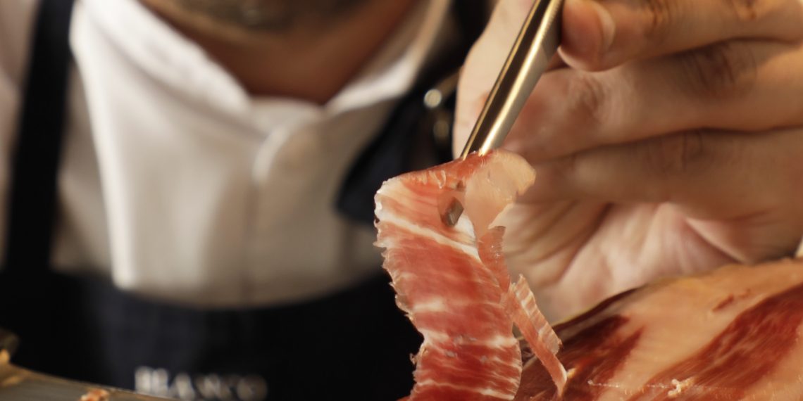 Conoce todo sobre los jamones ibéricos y cómo maridarlos