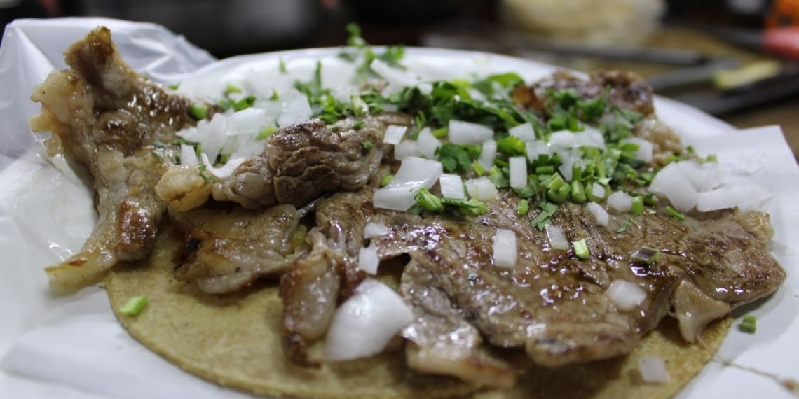 El Callejón del Hambre, propuesta taquera en Valle de Bravo