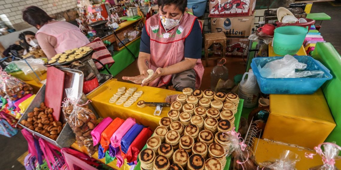 Gorditas, el mejor souvenir de la Basílica de Guadalupe