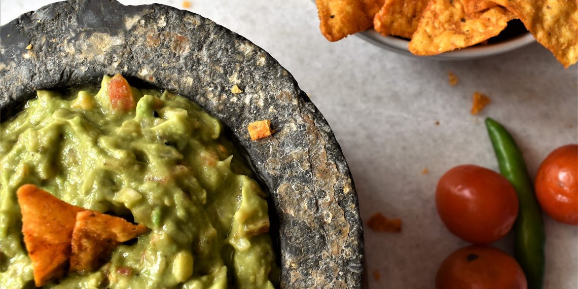 Haz touchdown con estas recetas de guacamole