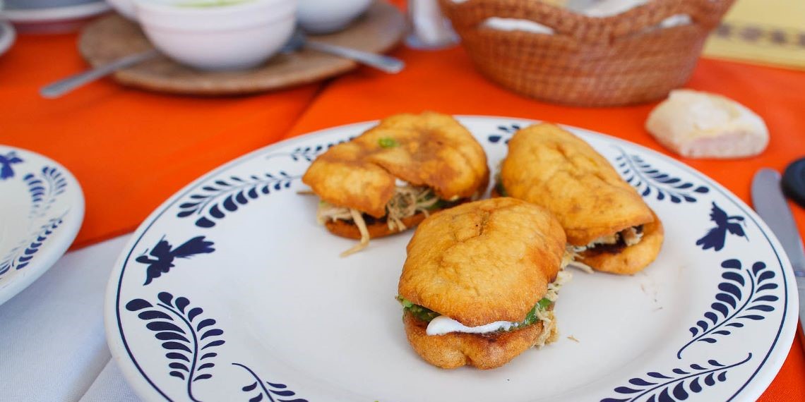 Por qué le llamamos garnachas a la comida frita