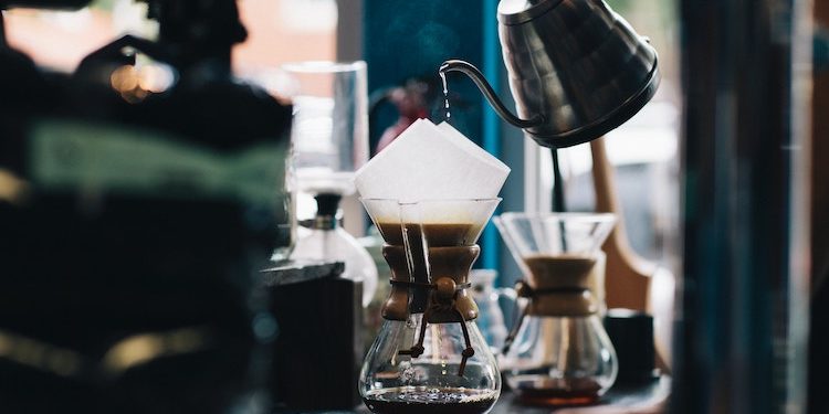 Qué tiene de especial pedir tu café con método y cómo preparar en casa