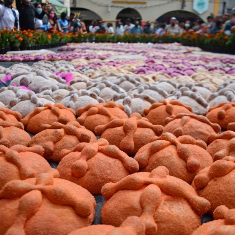 Visita la Expo Cempasúchil y su catrina hecha con pan de muerto