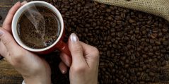 Cerámica, vidrio o barro, ¿cuál es la mejor taza para tomar café?