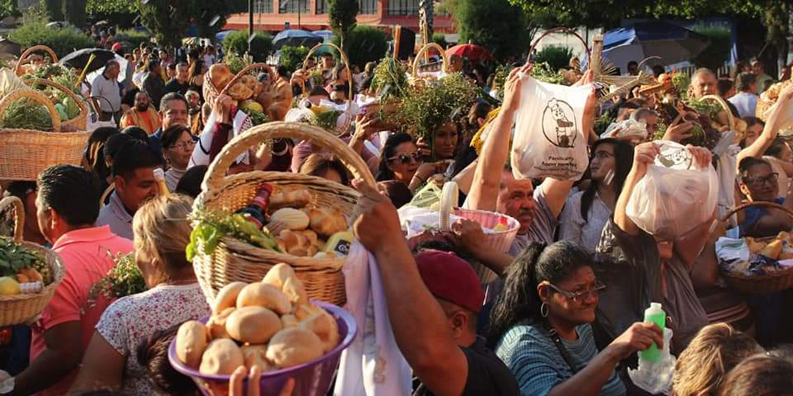 Acámbaro prende los hornos para bendecir el pan de agua