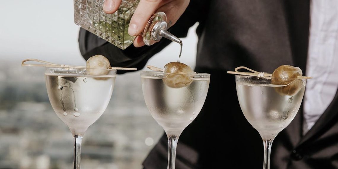 Bartenders buscarán renovar la receta del clásico martini