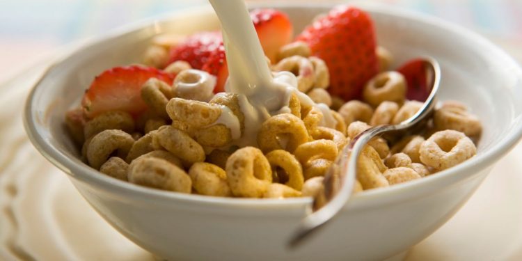 Que no te engañen los colores: Cómo elegir un cereal de caja saludable