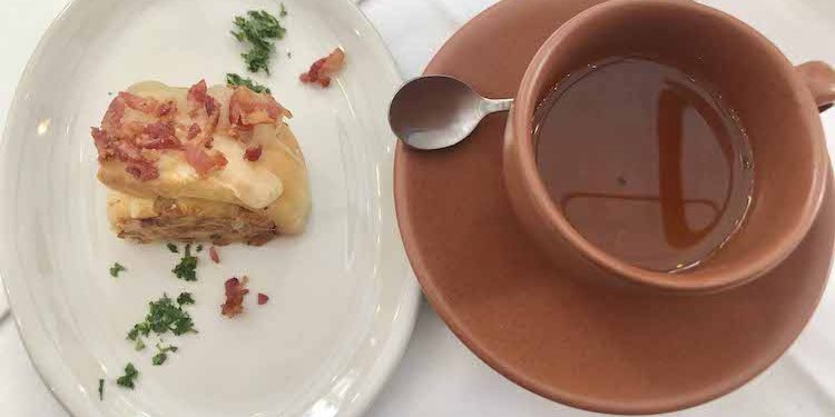 Tocino y té una combinación  balanceada