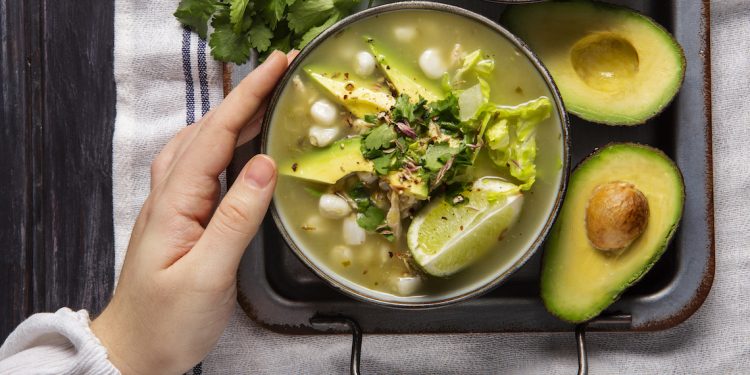 ¿Pozole rojo de Jalisco o verde de Guerrero?