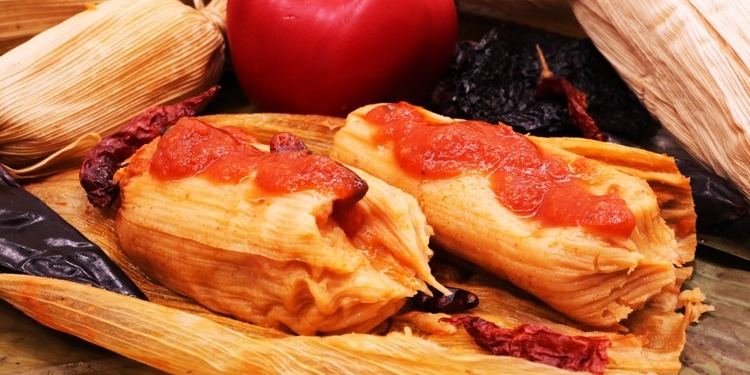 Tamales chiapanecos, trabajo de cocineras para difuntos y vivos