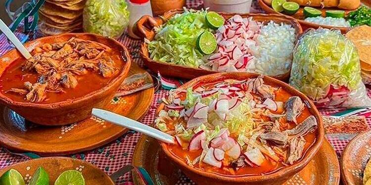 Pozole de puerco o pozole de pollo ¿cuál es más sano?