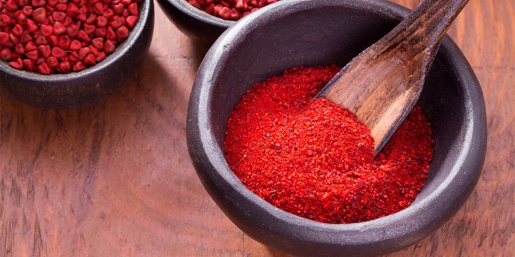 ¿Cómo se utiliza el achiote en la cocina?