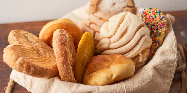 Mujeres panaderas: Liderar la cocina desde los hornos