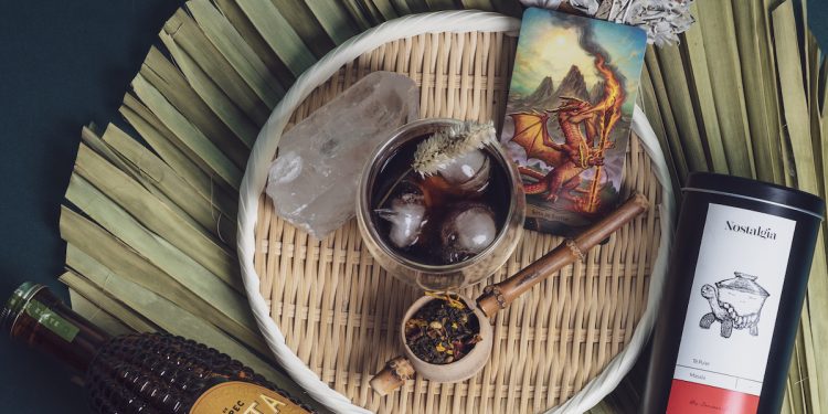 Ritual de té y oráculo, conoce esta práctica