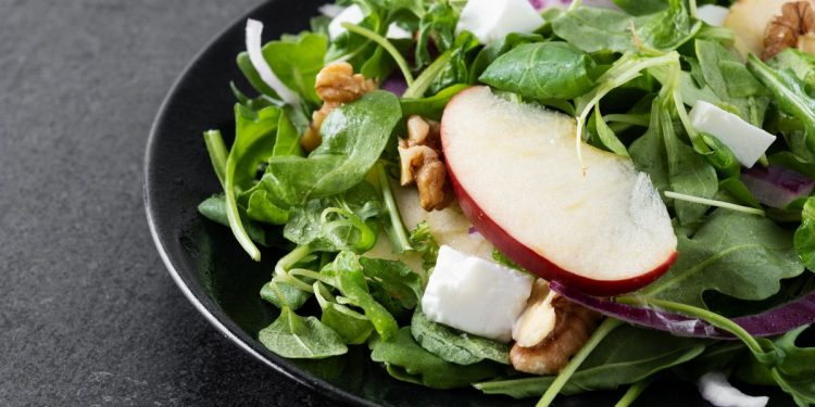 Fácil y deliciosa, ensalada de berros y arúgula