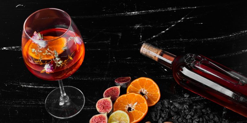 Fin de semana: Prepara tres cocteles con el vino de tu casa