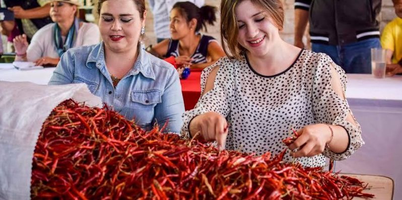 La Fiesta de Todos los Chiles, un evento para estómagos de acero