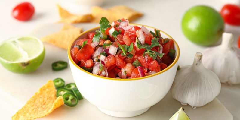 Radiografía del pico de gallo: Origen, variedades y receta