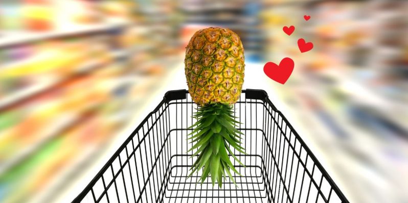 ¿Una piña para ligar? Así es la nueva tendencia que está arrasando en los supermercados