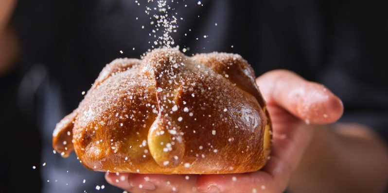 La razón por la que no deberías comer pan de muerto todo el año 