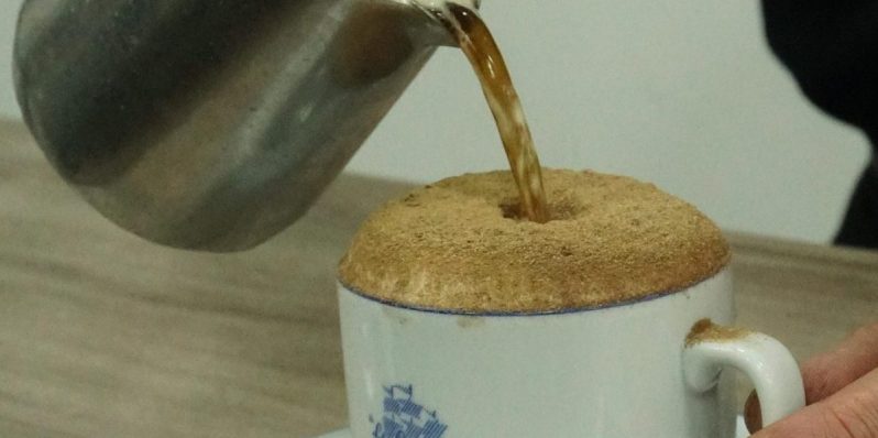 El lugar con el capuchino más espumoso del mundo, ¡alcanza hasta 3 cm de alto!