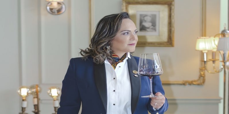 Gina Estrada, la primera mujer presidenta de la Asociación de Sommeliers Mexicanos