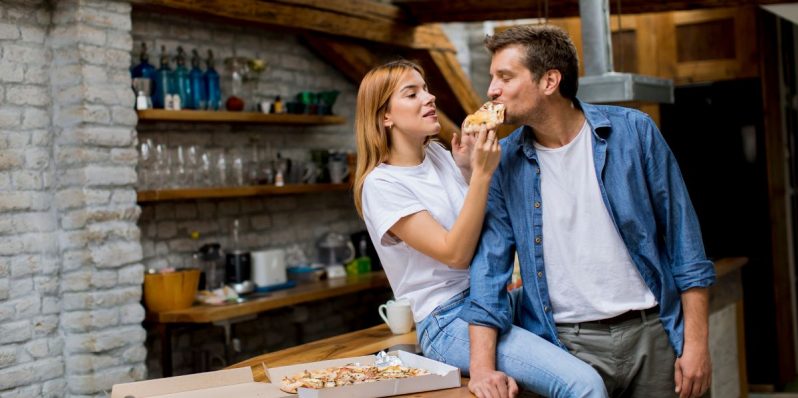 Por qué el noviazgo y el matrimonio te hacen subir de peso; esto dicen especialistas