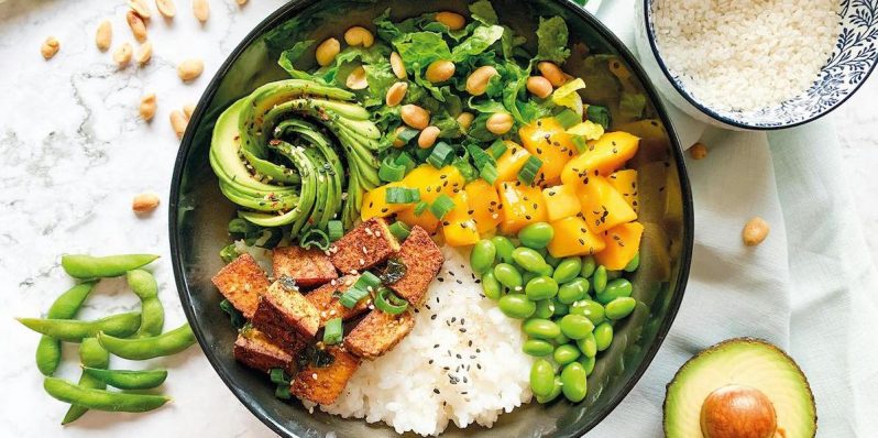 Cuatro recetas de ensaladas frescas y saludables para recibir la primavera