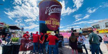 Se logra Récord Guinness chelero: Preparan la michelada más grande del mundo en Aguascalientes